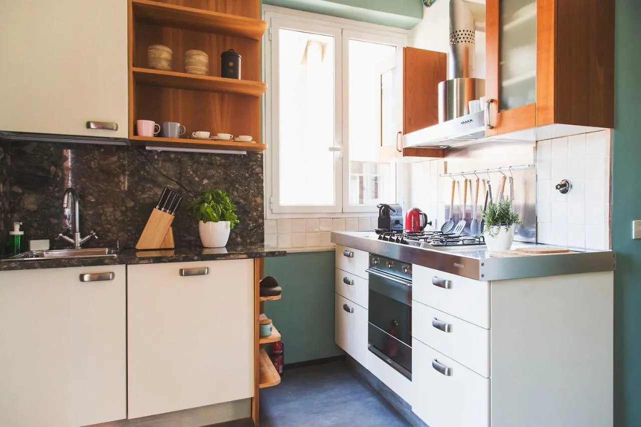 Trasteverehome - Santa Cecilia In Trastevere With Balcony Rome Apartment